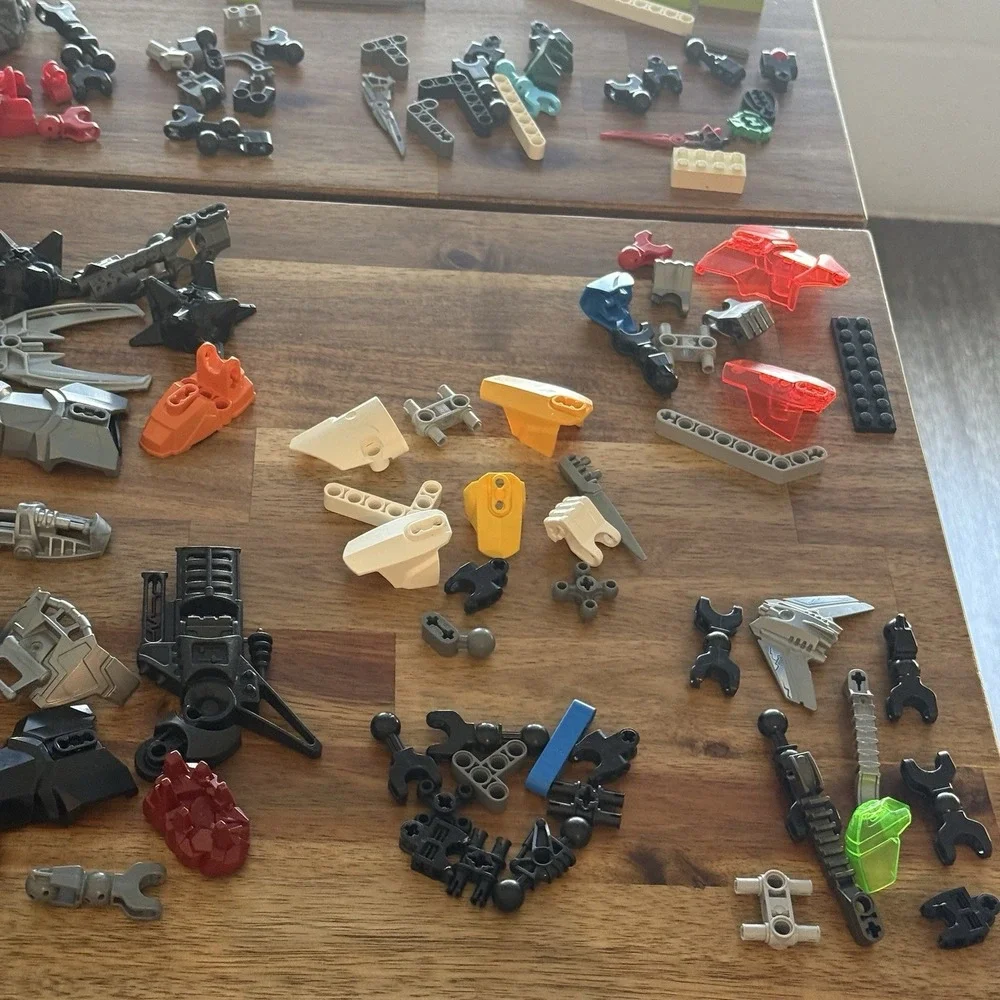 LEGO BIONICLE Hero Factory Bulk Lot of 200 Parts Pieces 1 LB SEE PICTURES AS IS!